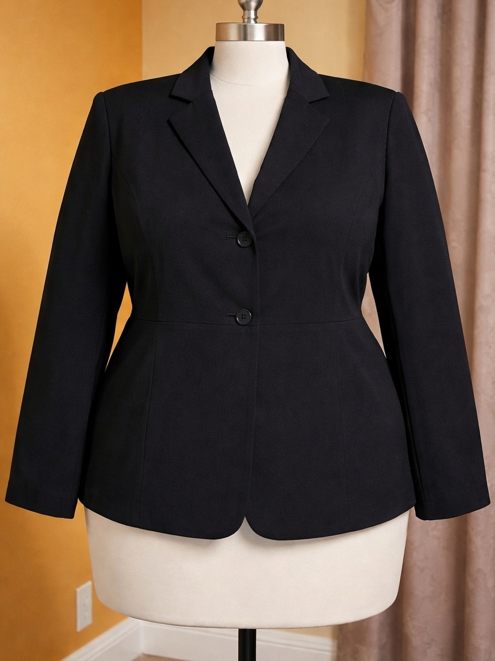 Covington Black Women's Blazer Pre-owned Size 22W Fabric Content Not Available
